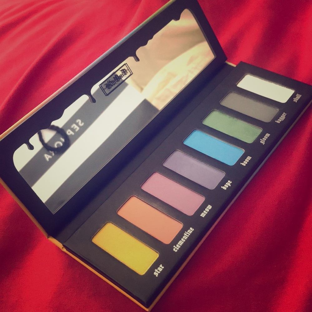 Kat Von D Eyeshadow Palette